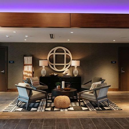 Revel Hotel, Tapestry Collection By Hilton Urbandale Exterior photo