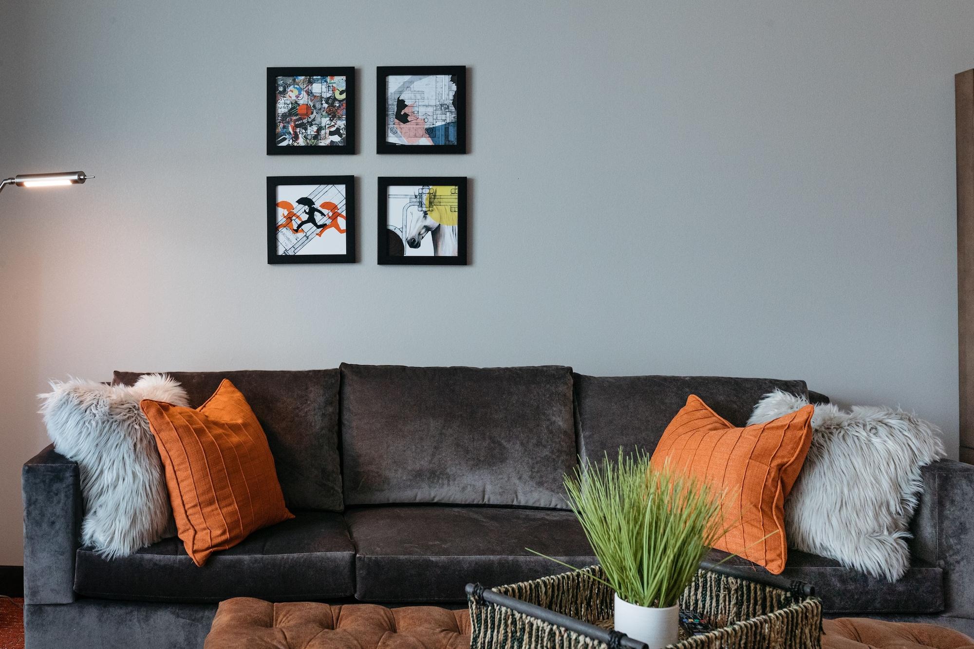 Revel Hotel, Tapestry Collection By Hilton Urbandale Exterior photo