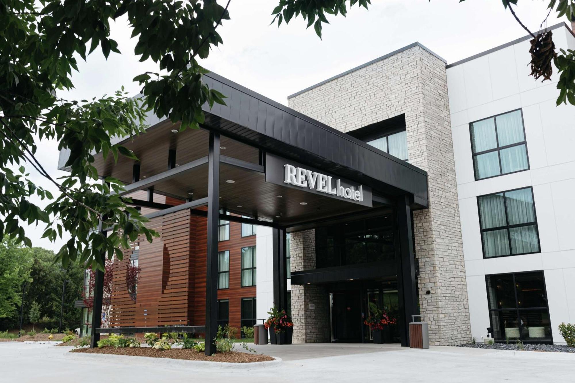 Revel Hotel, Tapestry Collection By Hilton Urbandale Exterior photo
